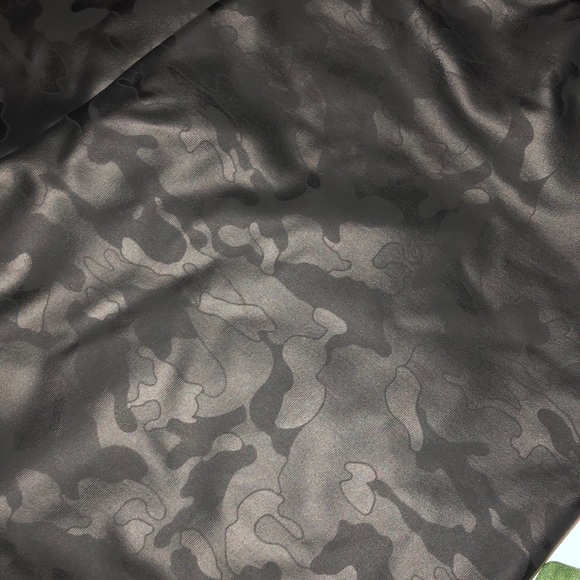 Faux Leather Leggings - Picture 2 of 2